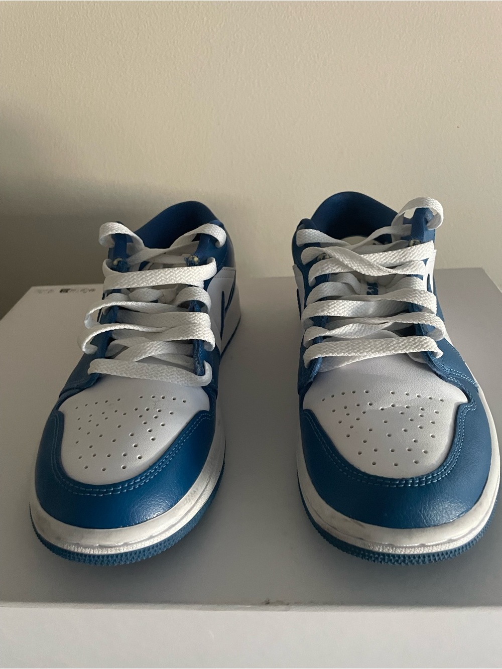 Air Jordan 1 Low Marina Blue Women’s Size 7 White Blue Nike